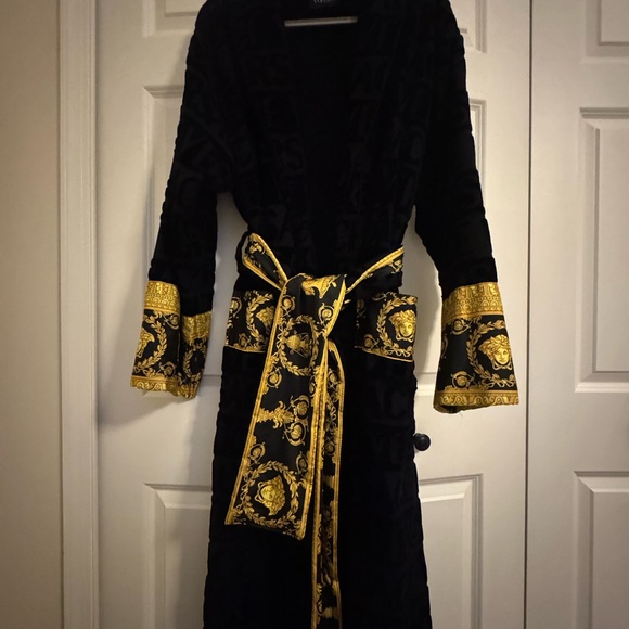 🔥Versace I 🖤 Baroque Robe XL Black Gold NEW $825 Retail Bundle - Picture 5 of 9